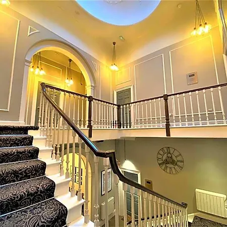 The Smeaton At Claremont * Leeds (West Yorkshire)