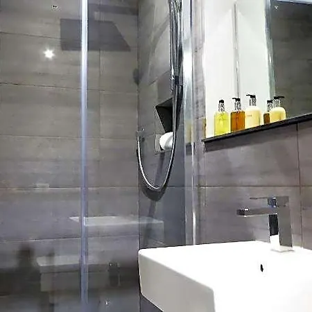 The Smeaton At Claremont Apartment