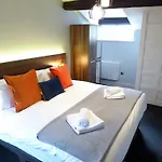 Apartment The Smeaton At Claremont *